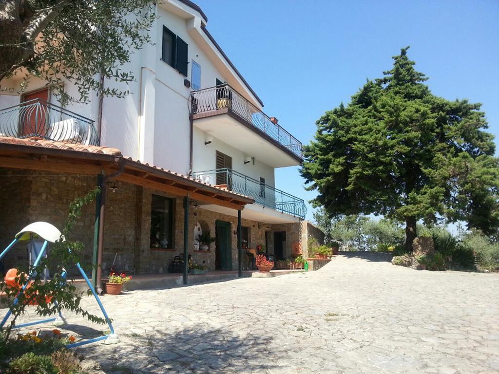 Bed & Breakfast Villa Flora Eredita ภายนอก รูปภาพ