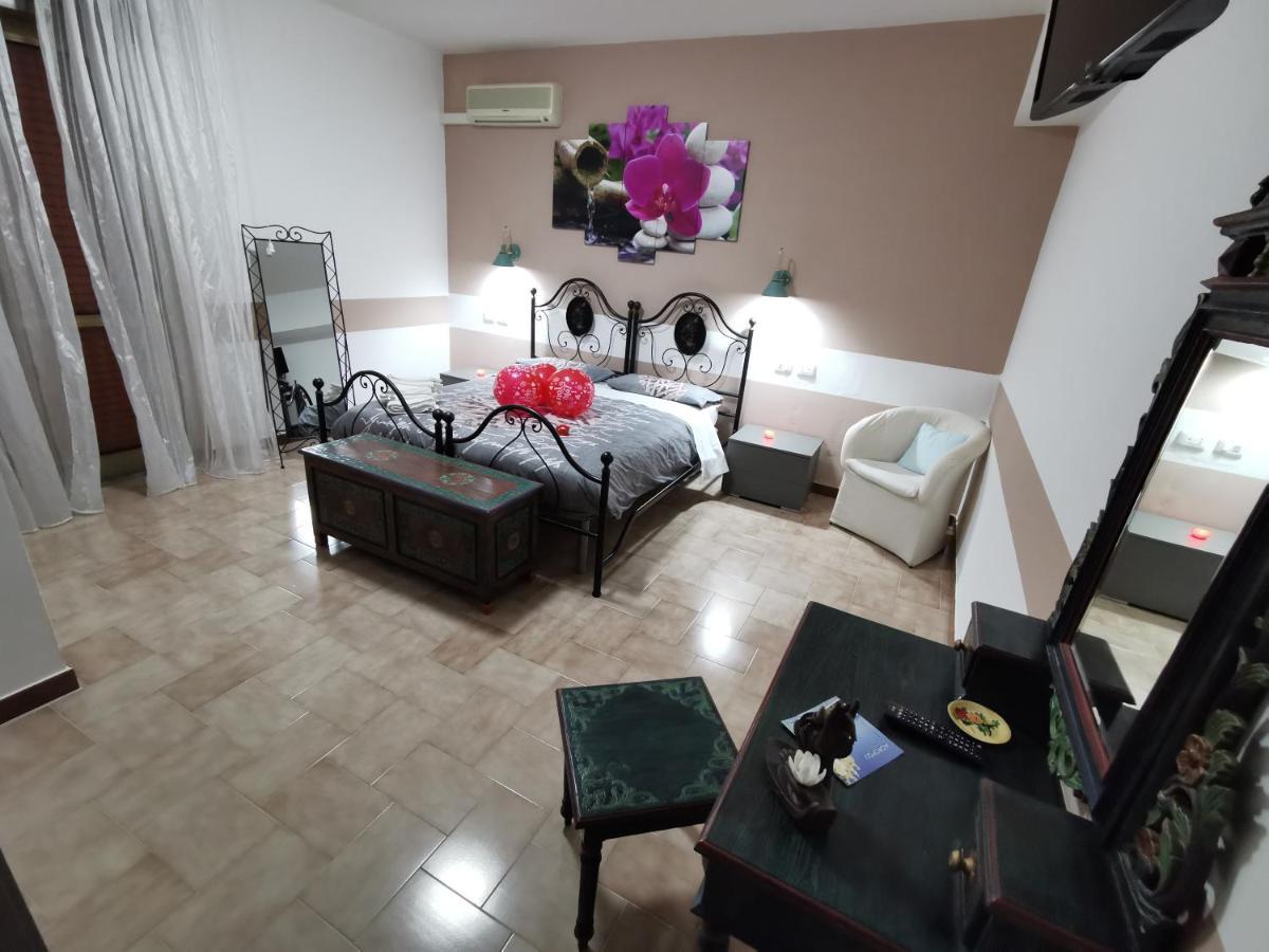 Bed & Breakfast Villa Flora Eredita ภายนอก รูปภาพ